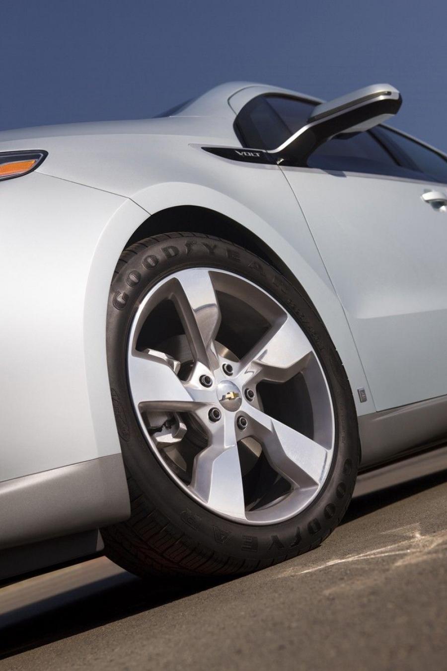  Chevrolet Volt 2011 года  (фото 14 из 356)